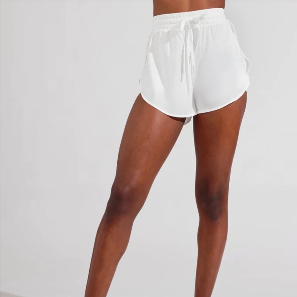 Buffbunny Lifesaver Shorts White Size M